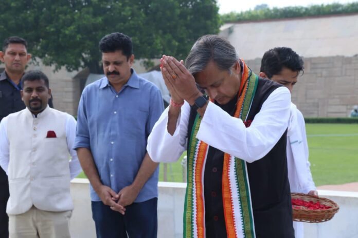 shashi tharoor